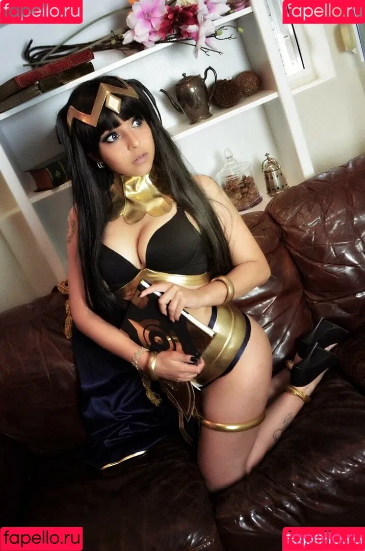 Shermie Cosplay Onlyfans Photo Gallery 