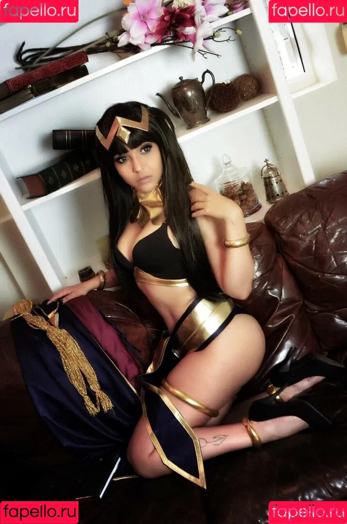 Shermie Cosplay Onlyfans Photo Gallery 