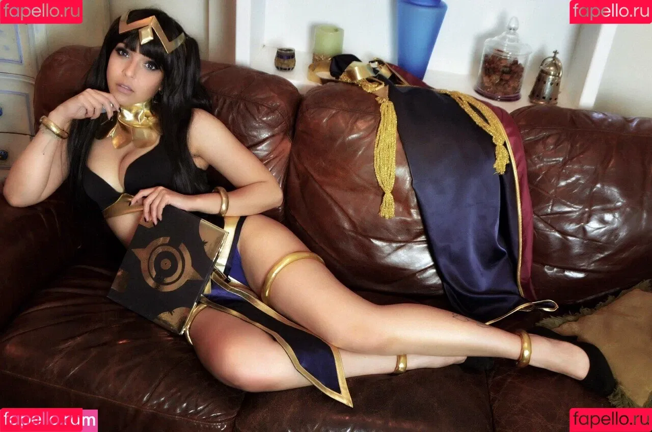 Shermie Cosplay Onlyfans Photo Gallery 