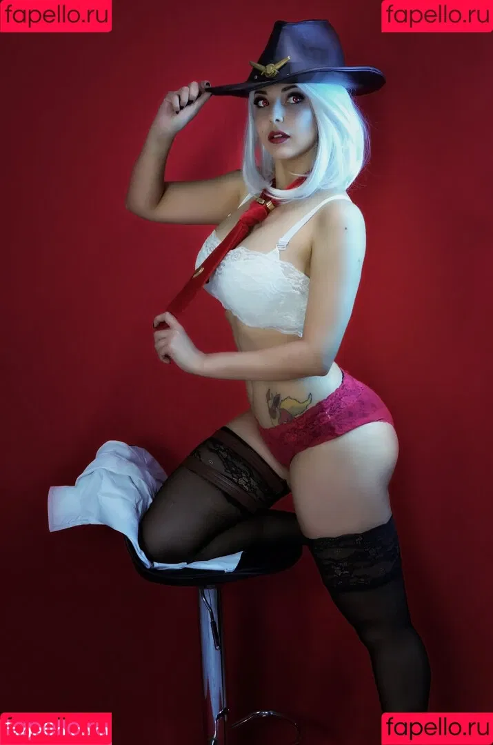 Shermie Cosplay Onlyfans Photo Gallery 