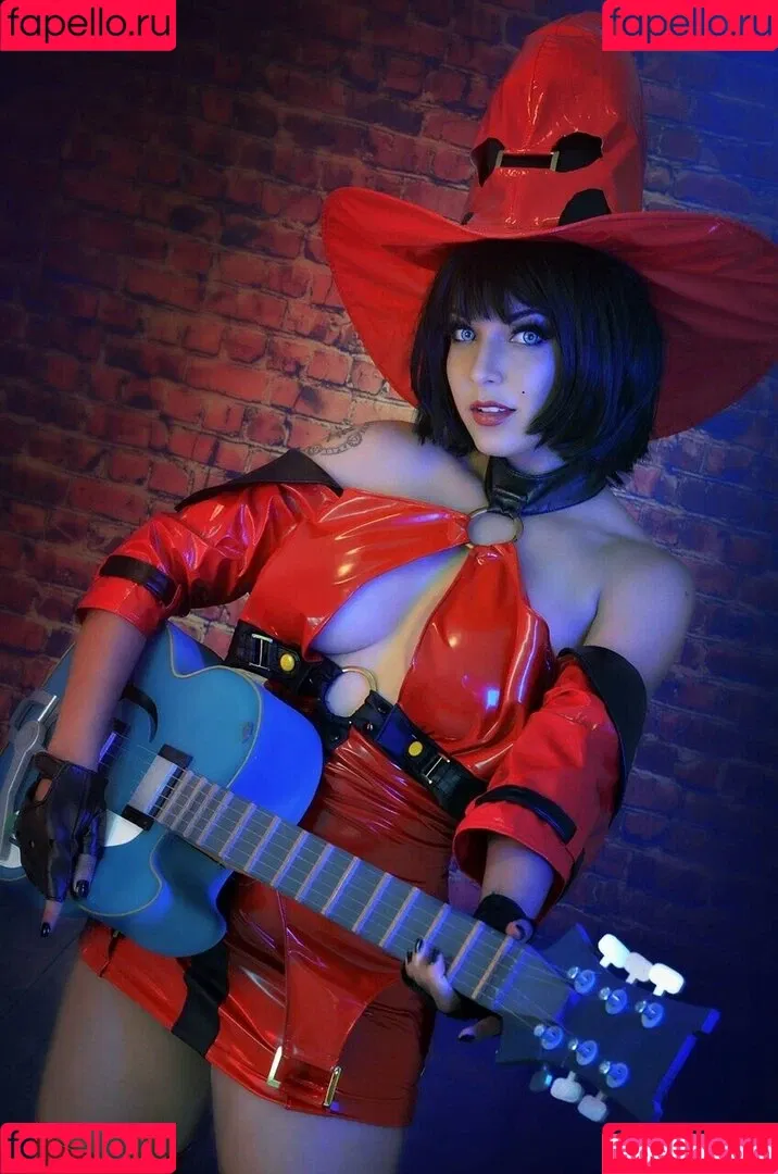 Shermie Cosplay Onlyfans Photo Gallery 