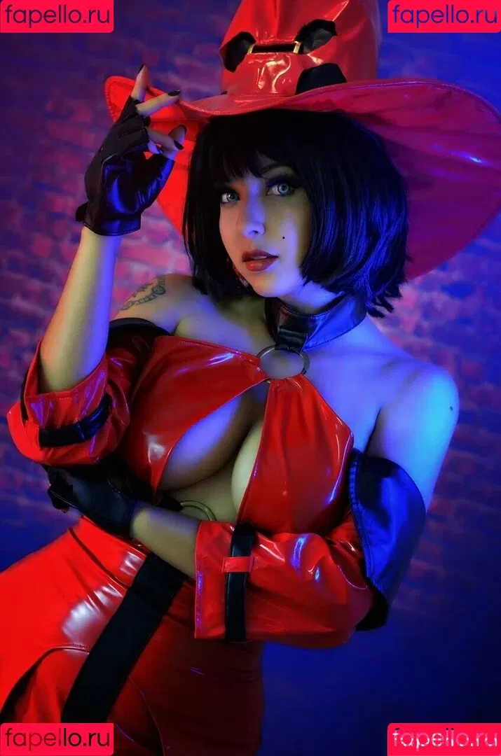 Shermie Cosplay Onlyfans Photo Gallery 