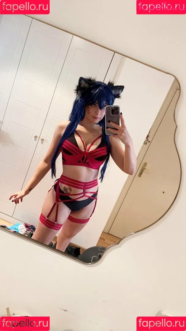 Shermie Cosplay Onlyfans Photo Gallery 