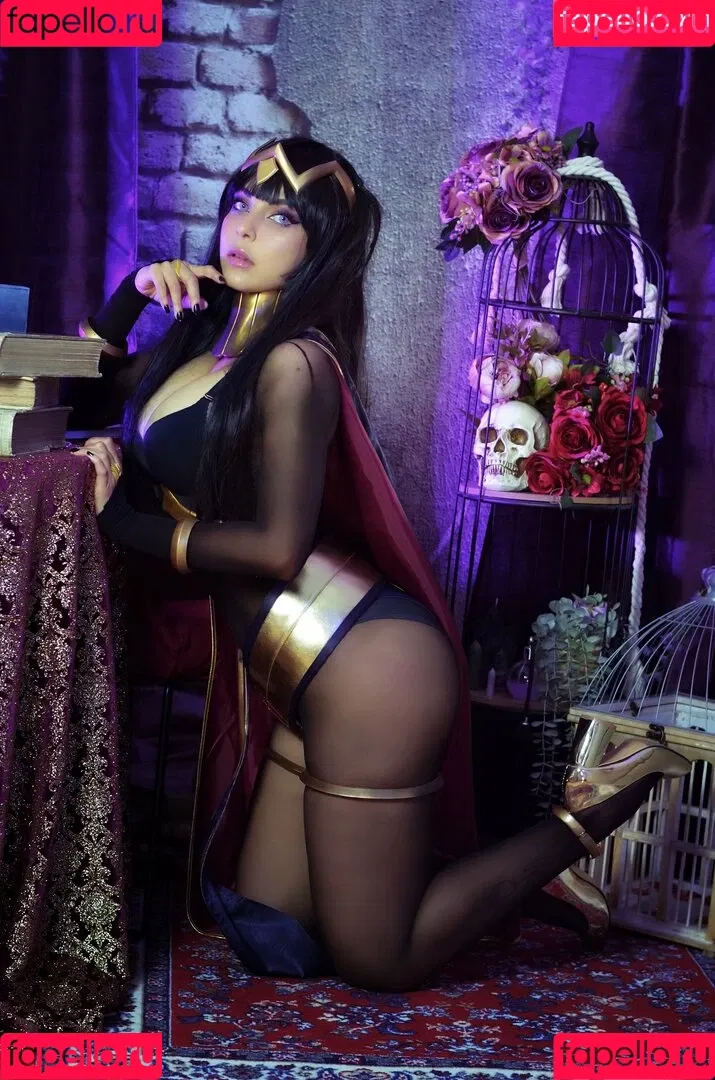 Shermie Cosplay Onlyfans Photo Gallery 