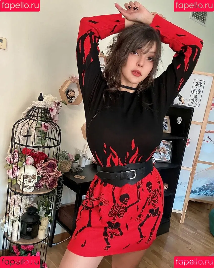 Shermie Cosplay Onlyfans Photo Gallery 
