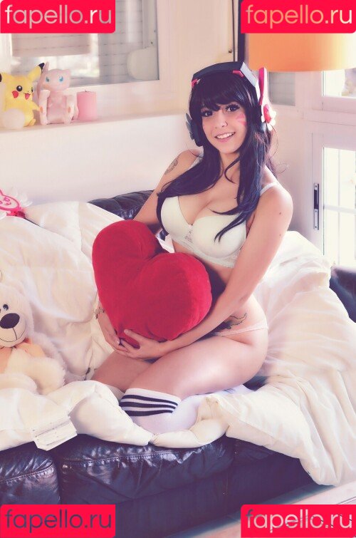 Shermie Cosplay Onlyfans Photo Gallery 