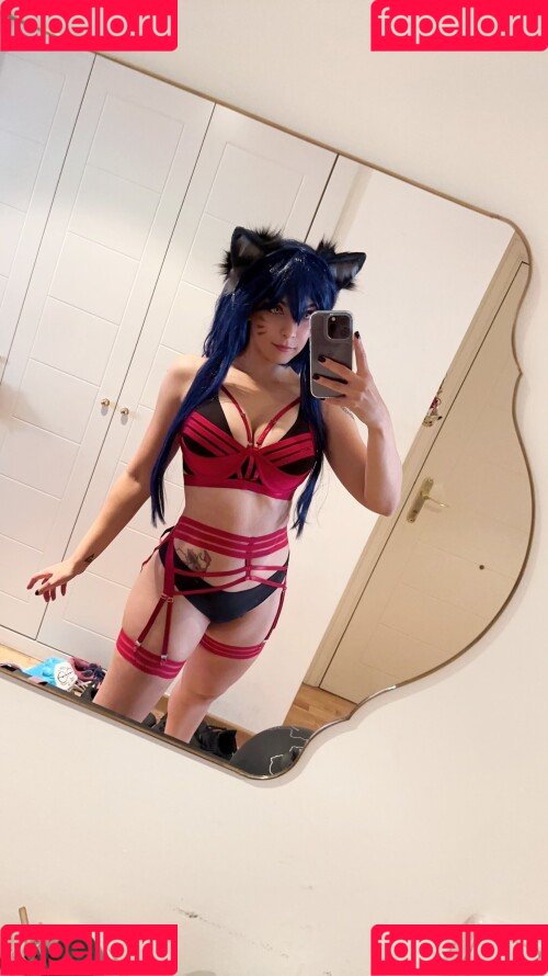 Shermie Cosplay Onlyfans Photo Gallery 