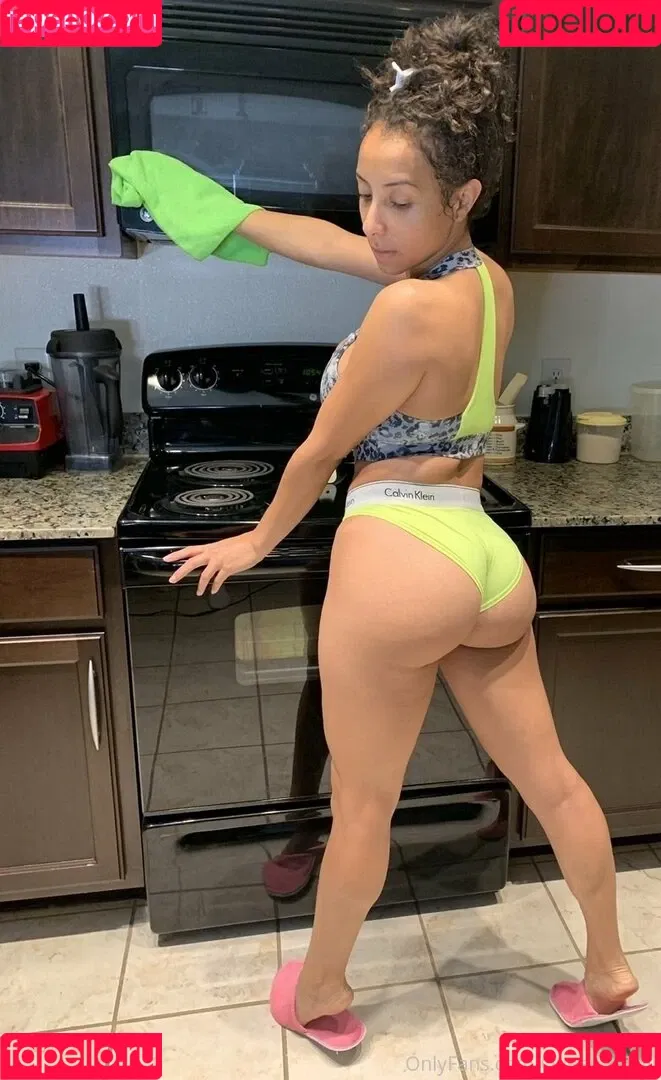 QueenSoTrill Onlyfans Photo Gallery 