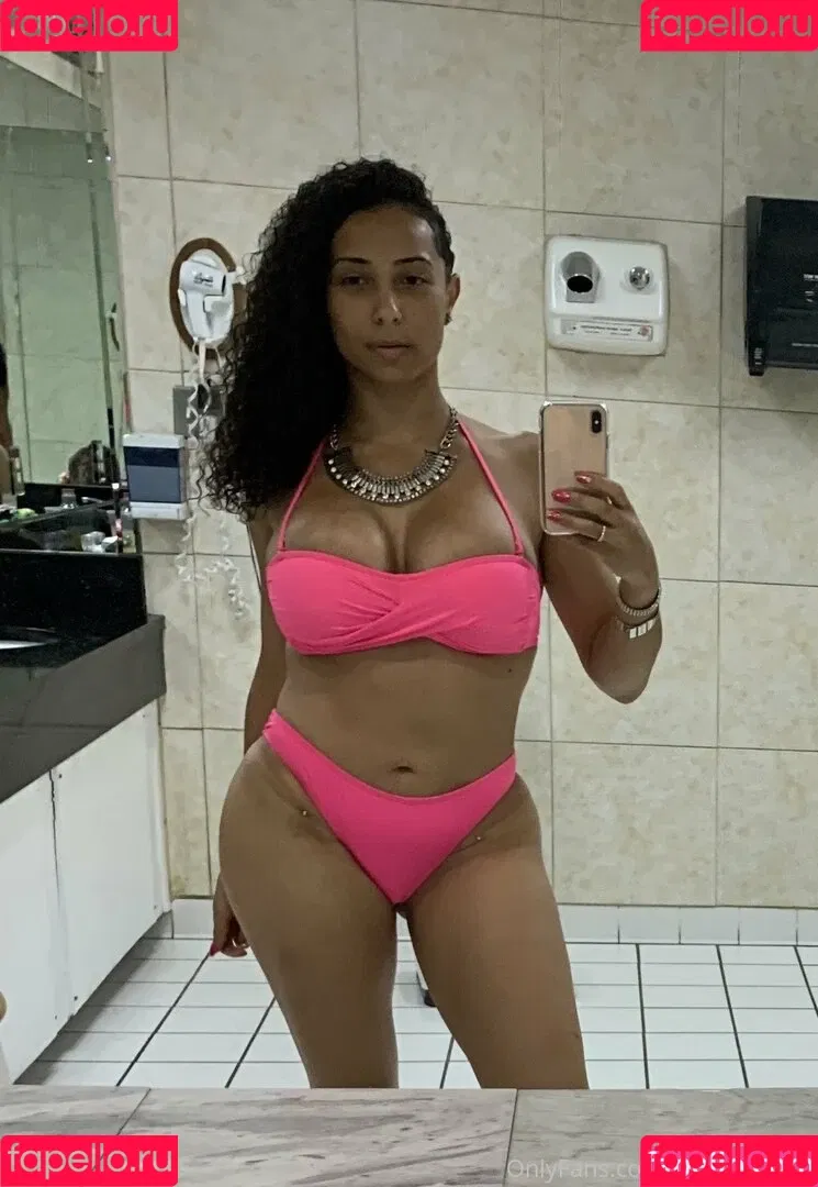 QueenSoTrill Onlyfans Photo Gallery 
