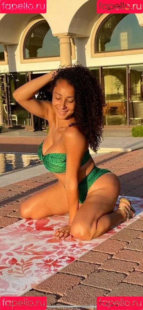 QueenSoTrill Onlyfans Photo Gallery 