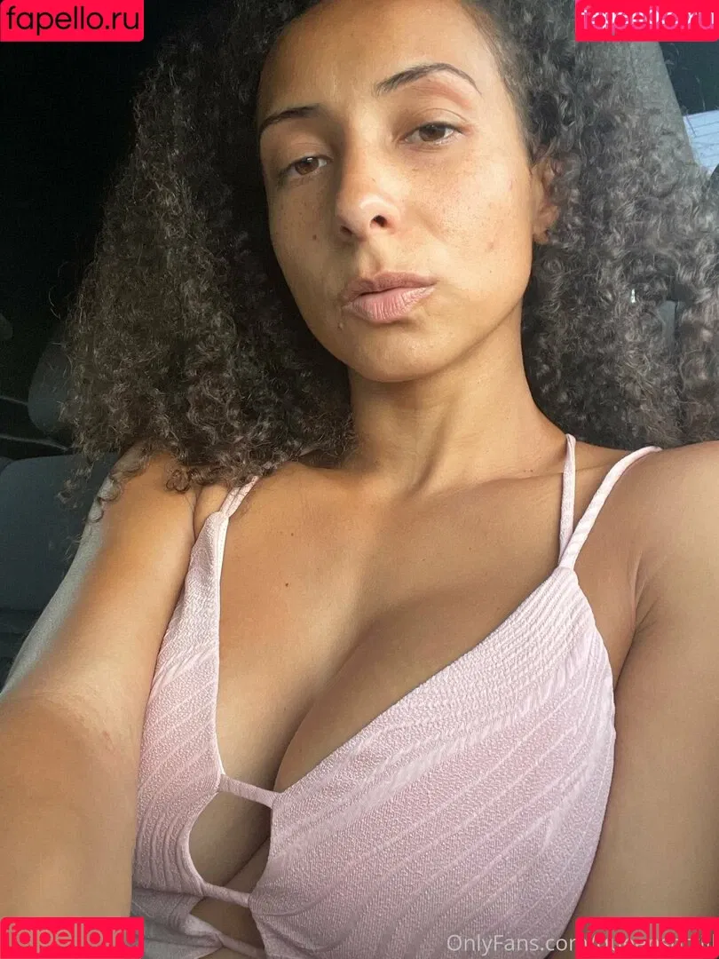 QueenSoTrill Onlyfans Photo Gallery 