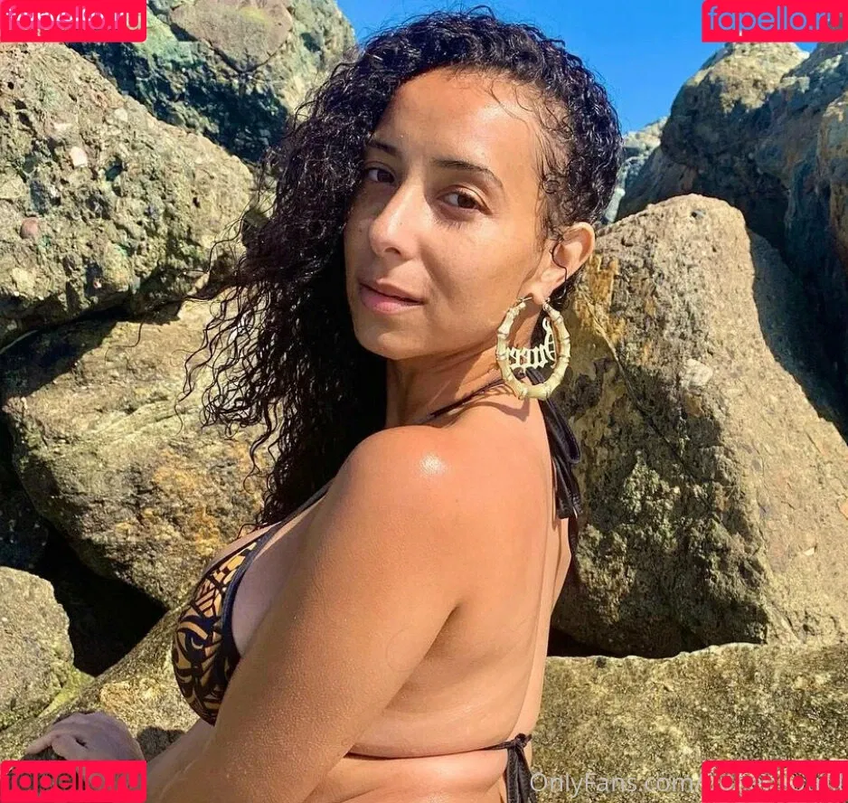 QueenSoTrill Onlyfans Photo Gallery 