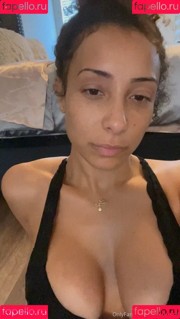 QueenSoTrill Onlyfans Photo Gallery 