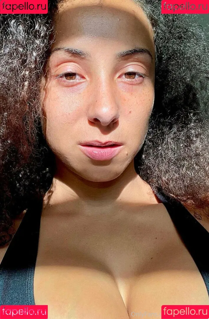 QueenSoTrill Onlyfans Photo Gallery 