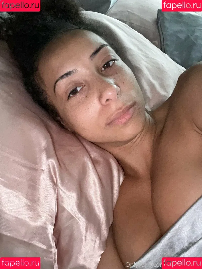 QueenSoTrill Onlyfans Photo Gallery 