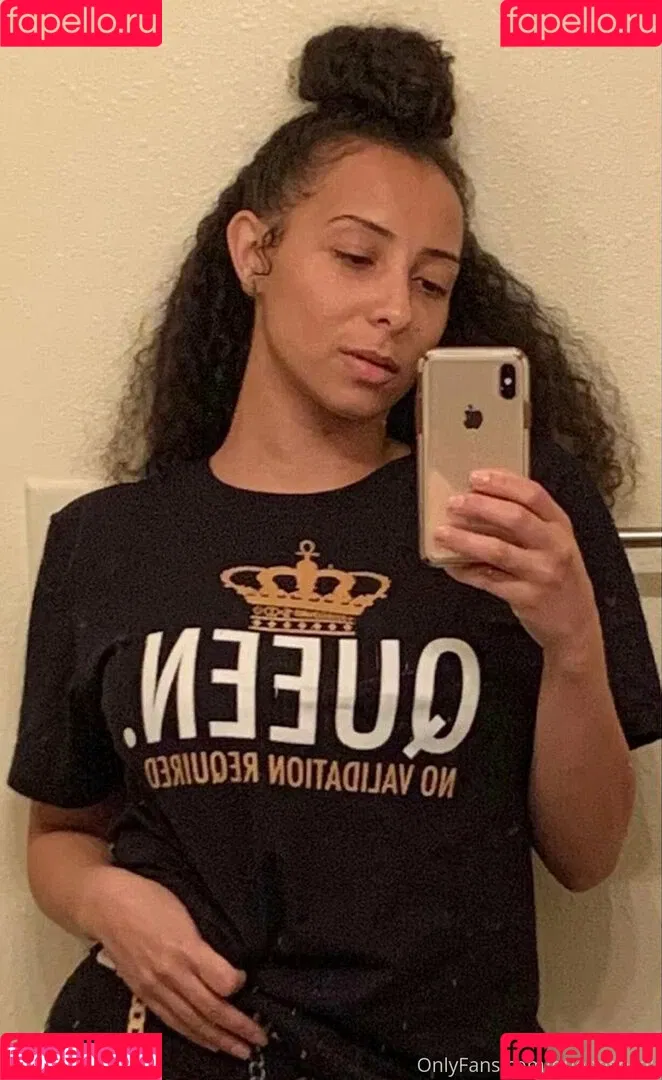 QueenSoTrill Onlyfans Photo Gallery 