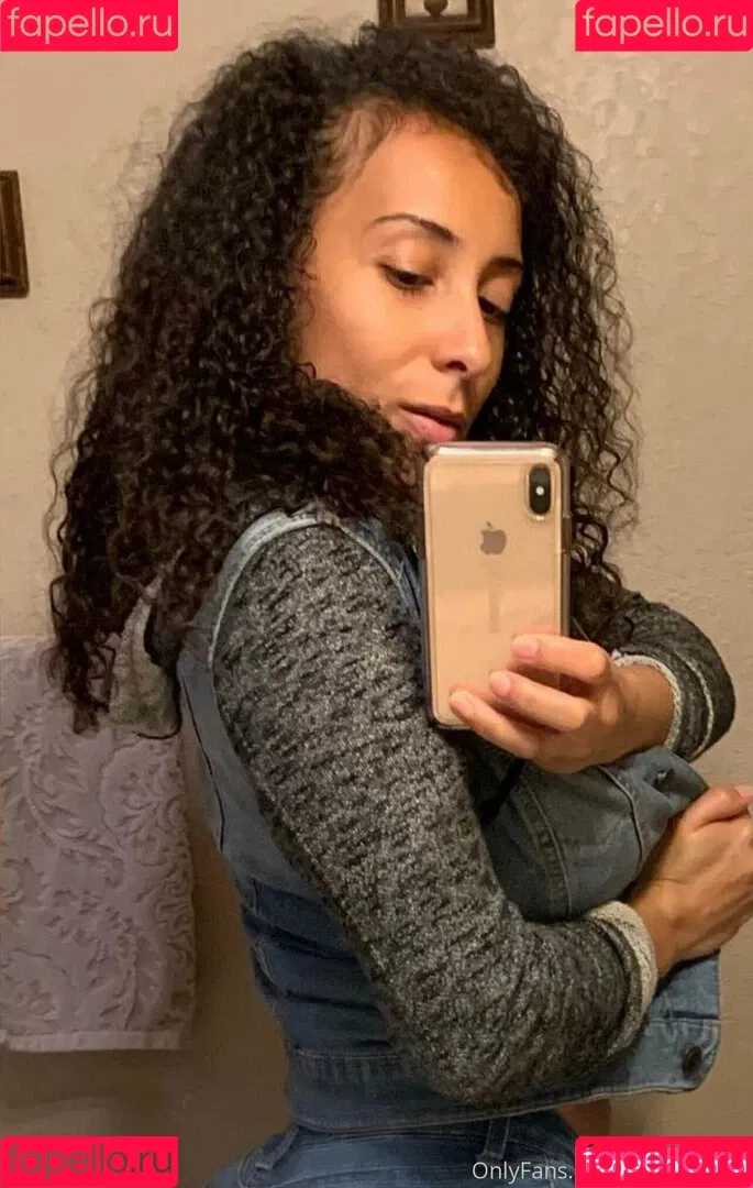 QueenSoTrill Onlyfans Photo Gallery 