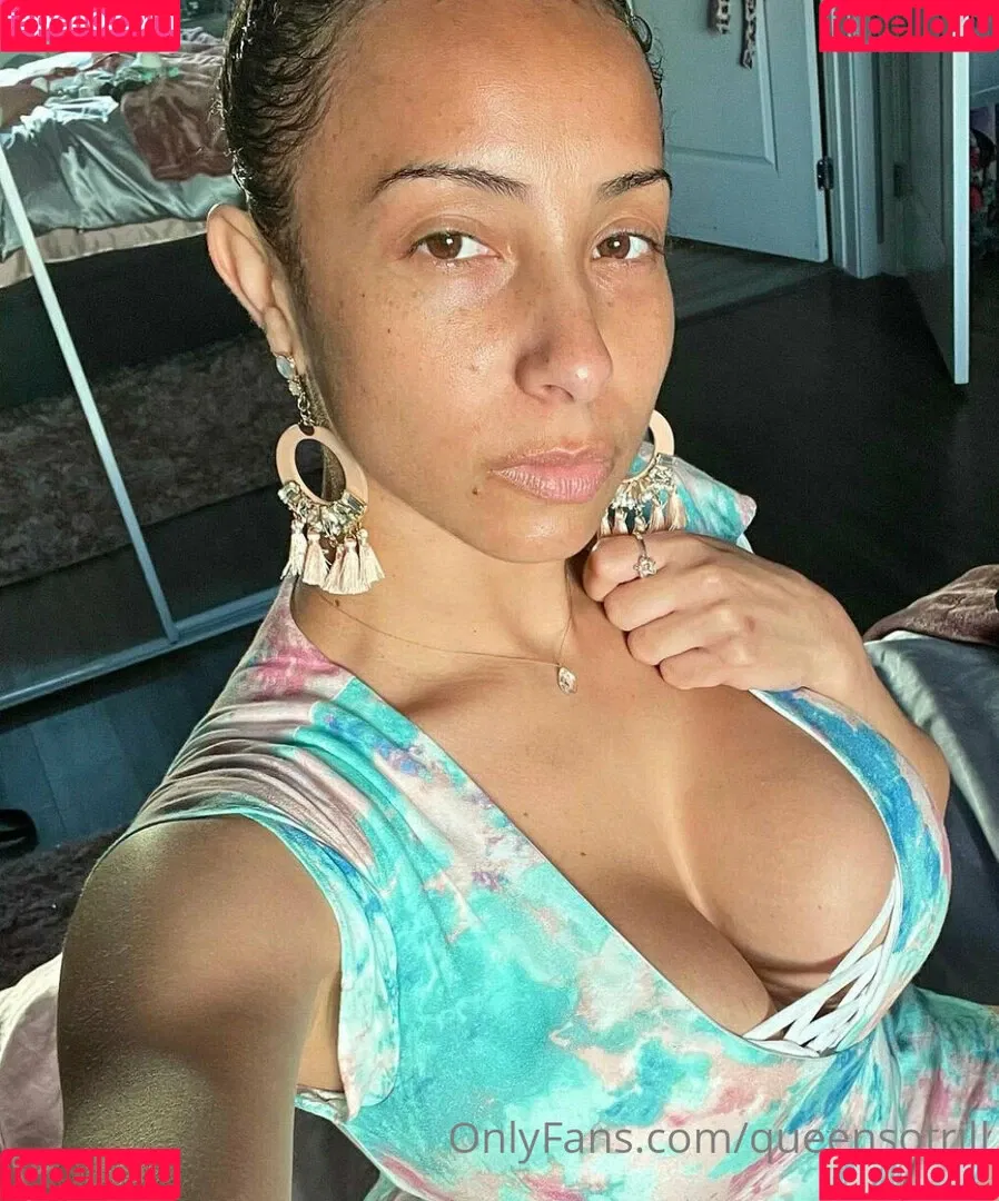 QueenSoTrill Onlyfans Photo Gallery 