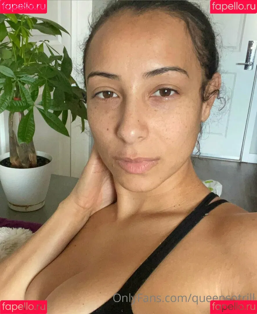 QueenSoTrill Onlyfans Photo Gallery 