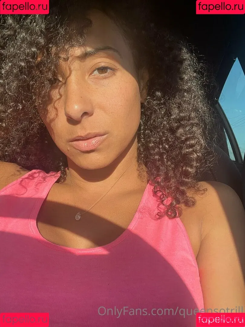 QueenSoTrill Onlyfans Photo Gallery 