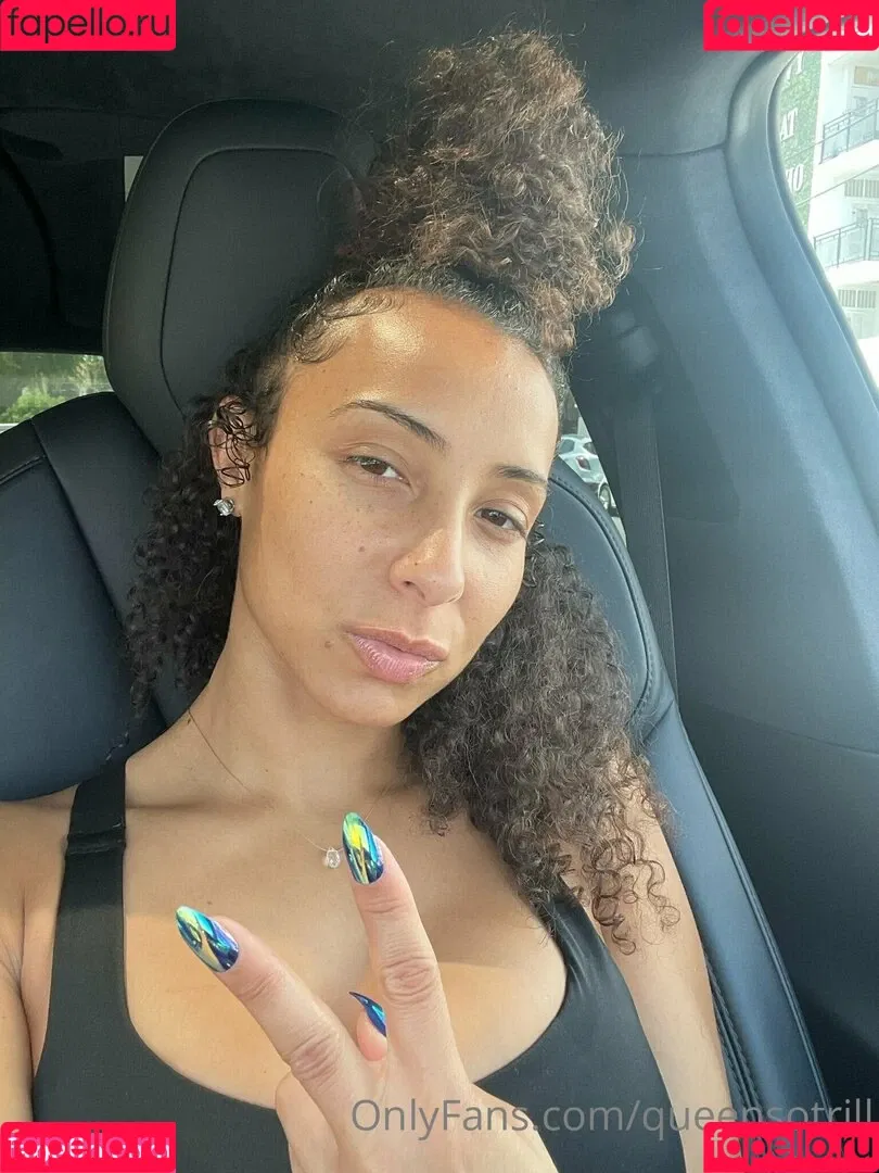 QueenSoTrill Onlyfans Photo Gallery 