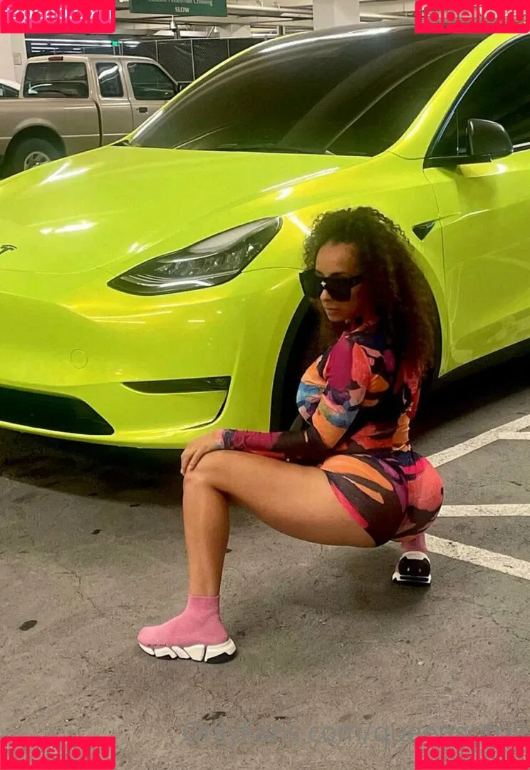 QueenSoTrill Onlyfans Photo Gallery 