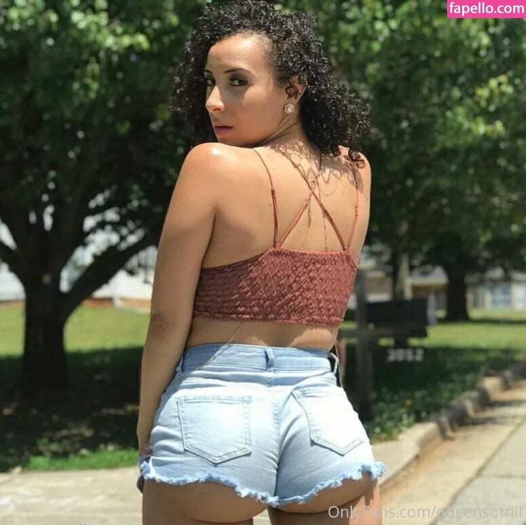 QueenSoTrill Onlyfans Photo Gallery 