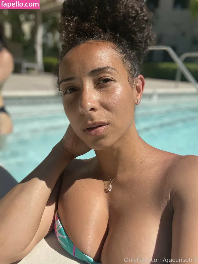 QueenSoTrill Onlyfans Photo Gallery 