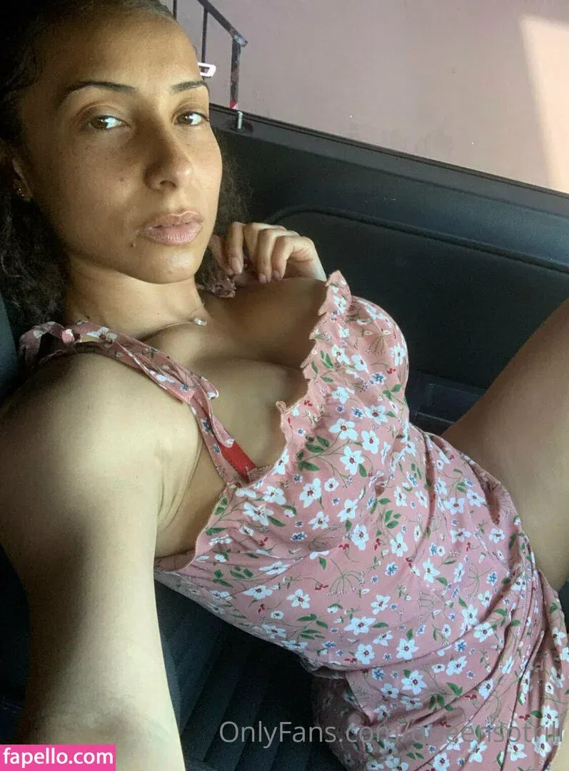 QueenSoTrill Onlyfans Photo Gallery 