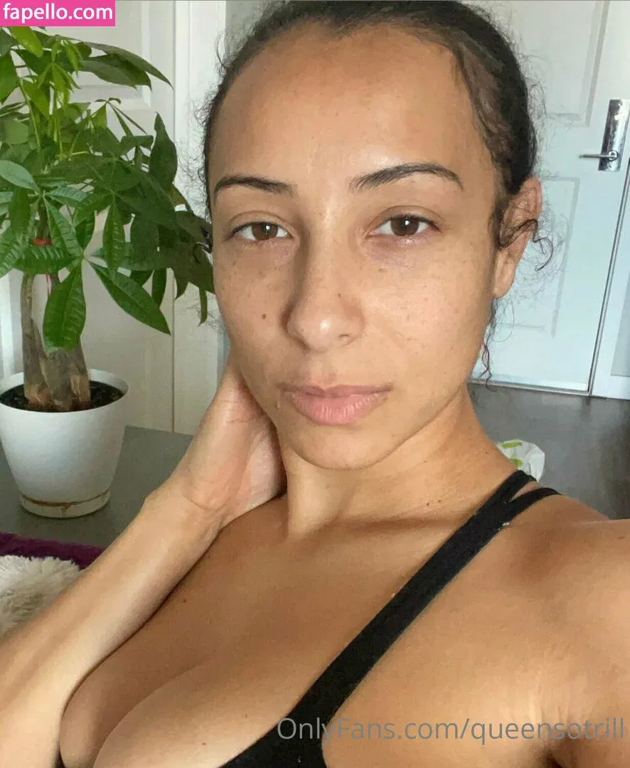 QueenSoTrill Onlyfans Photo Gallery 