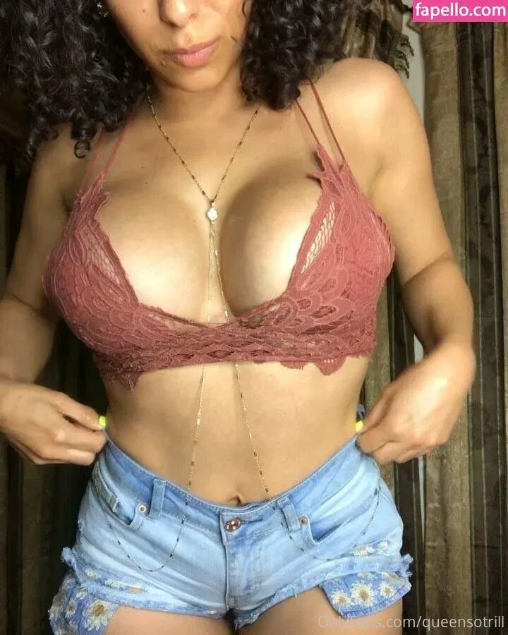 QueenSoTrill Onlyfans Photo Gallery 