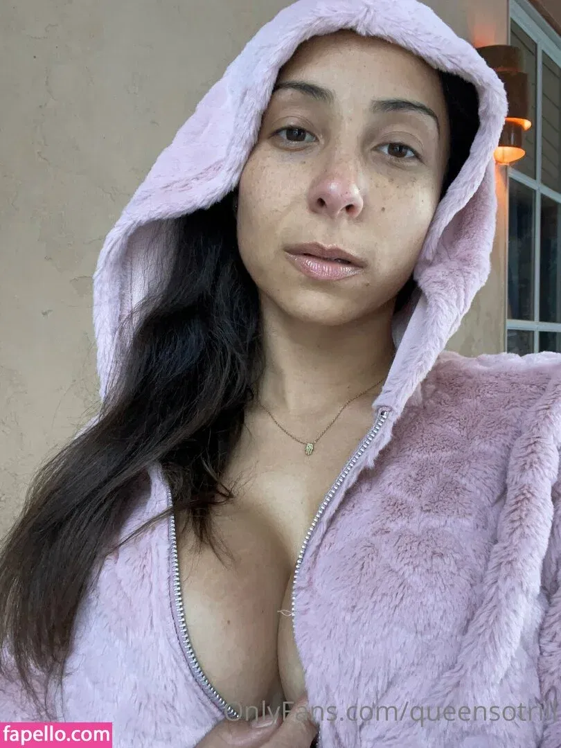 QueenSoTrill Onlyfans Photo Gallery 