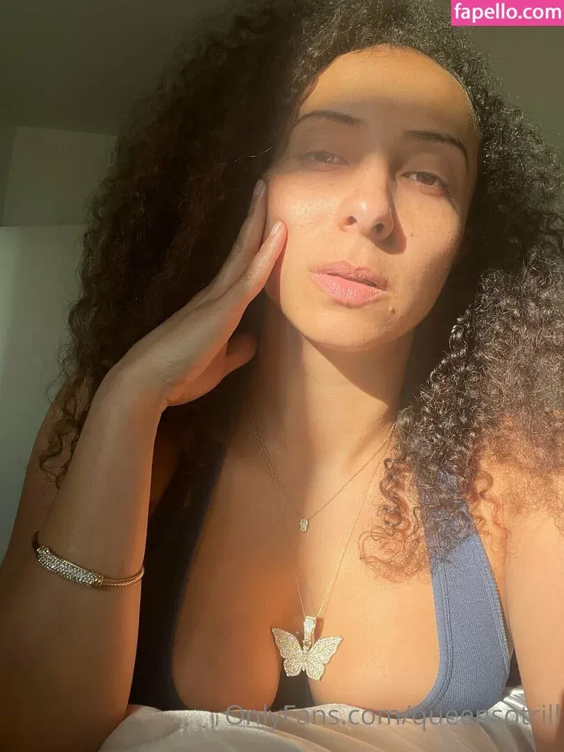 QueenSoTrill Onlyfans Photo Gallery 