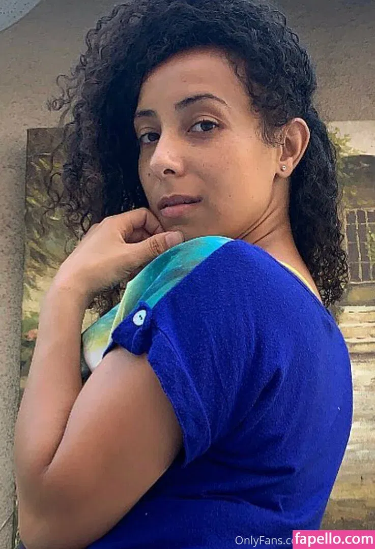 QueenSoTrill Onlyfans Photo Gallery 