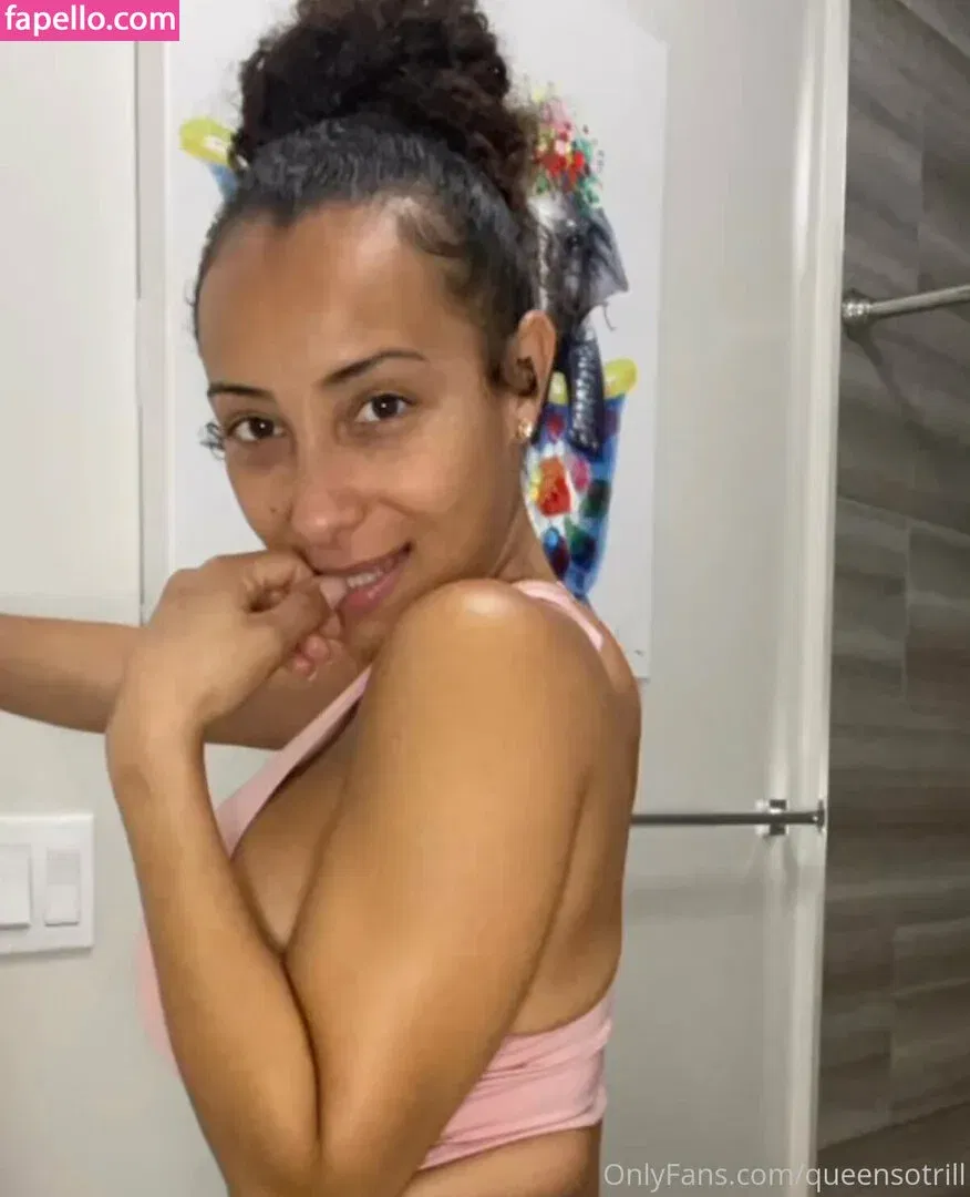 QueenSoTrill Onlyfans Photo Gallery 