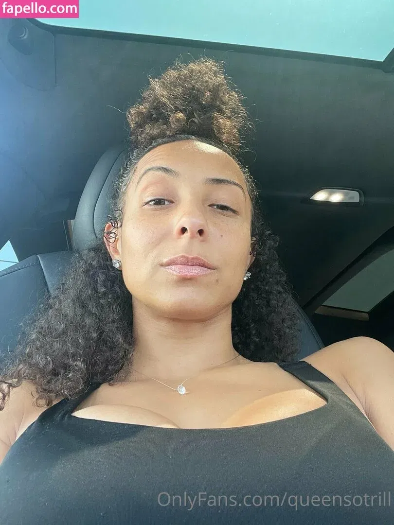 QueenSoTrill Onlyfans Photo Gallery 