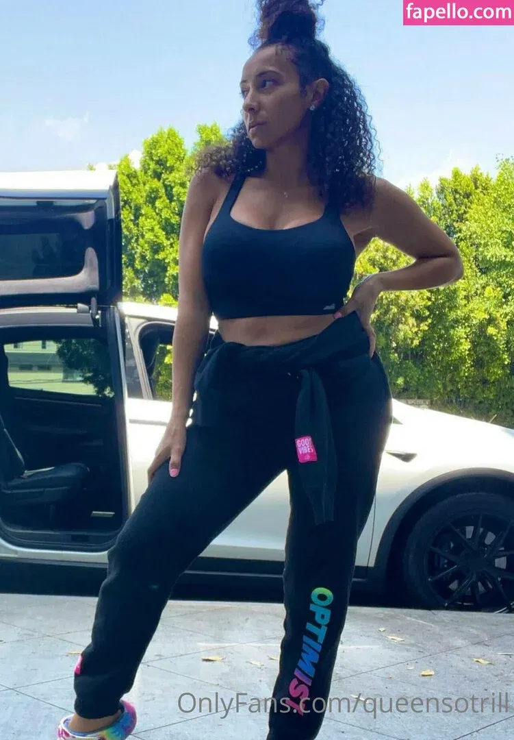 QueenSoTrill Onlyfans Photo Gallery 