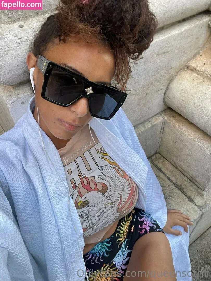 QueenSoTrill Onlyfans Photo Gallery 