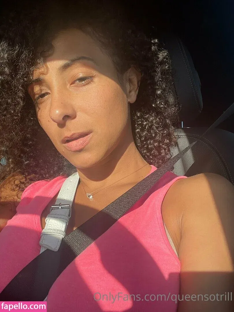 QueenSoTrill Onlyfans Photo Gallery 