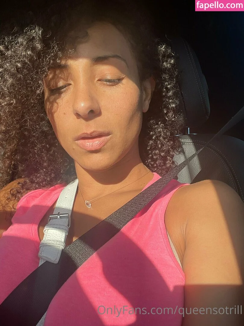 QueenSoTrill Onlyfans Photo Gallery 