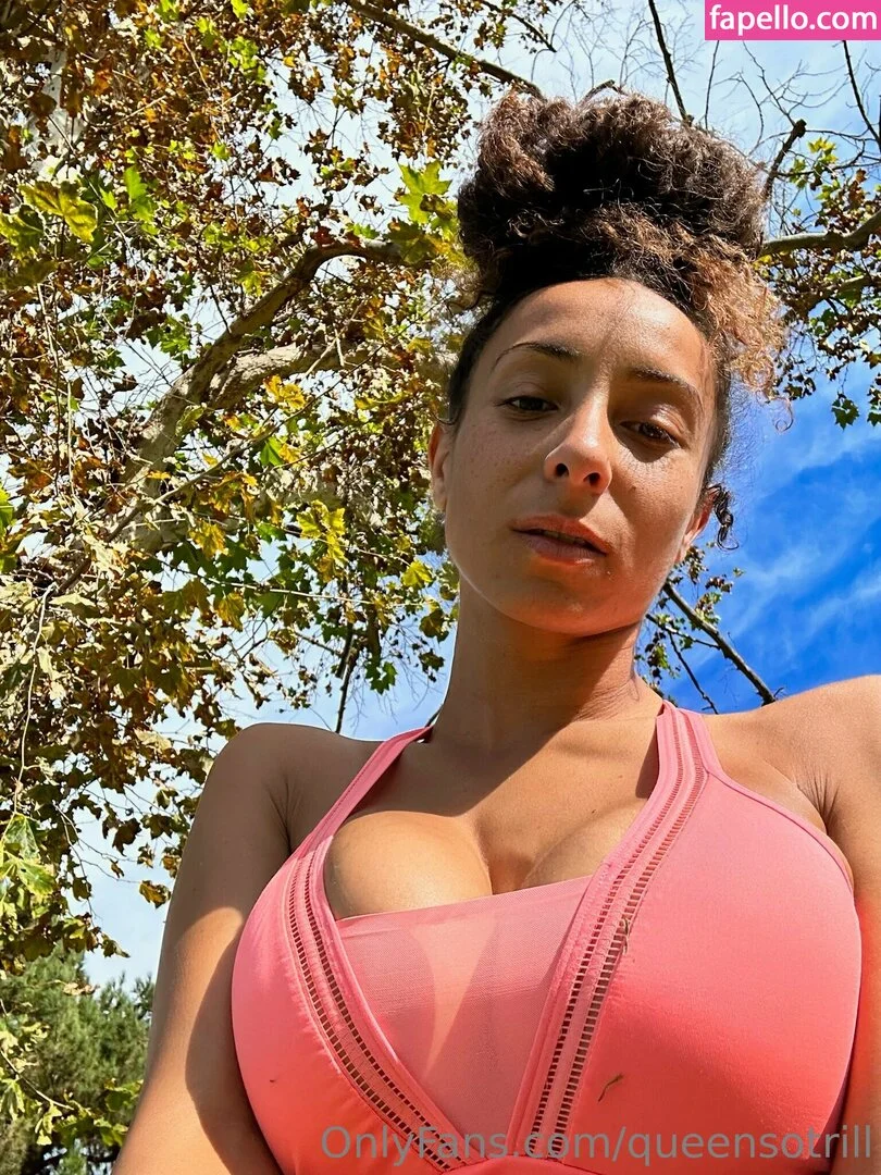 QueenSoTrill Onlyfans Photo Gallery 