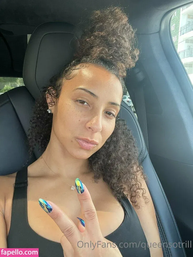 QueenSoTrill Onlyfans Photo Gallery 