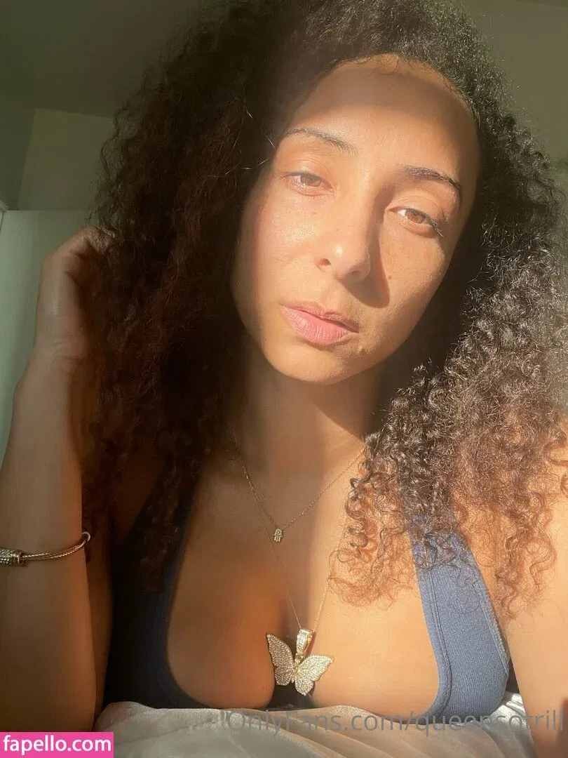 QueenSoTrill Onlyfans Photo Gallery 