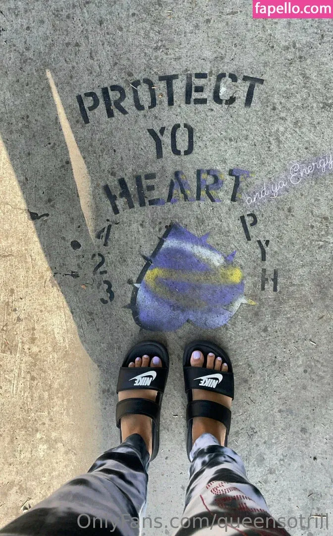 QueenSoTrill Onlyfans Photo Gallery 