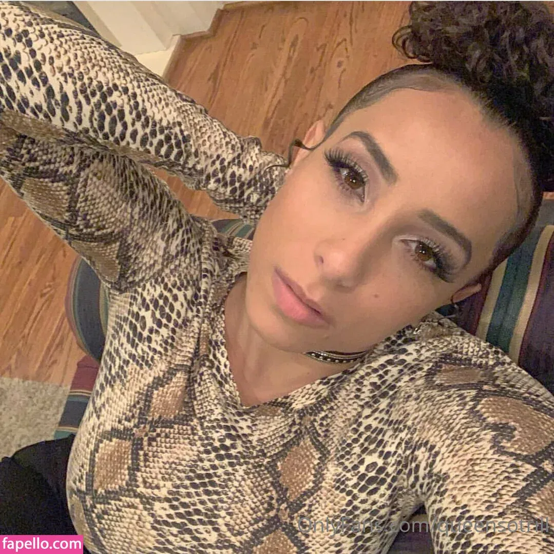 QueenSoTrill Onlyfans Photo Gallery 