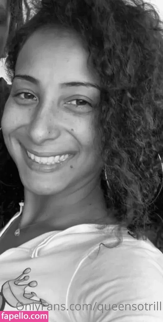 QueenSoTrill Onlyfans Photo Gallery 
