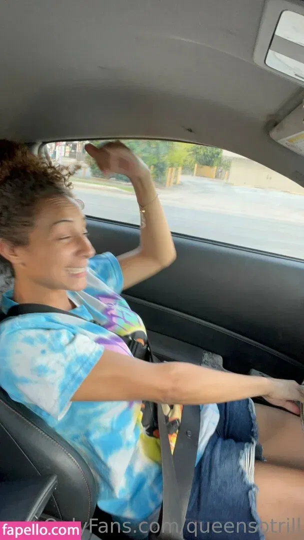 QueenSoTrill Onlyfans Photo Gallery 