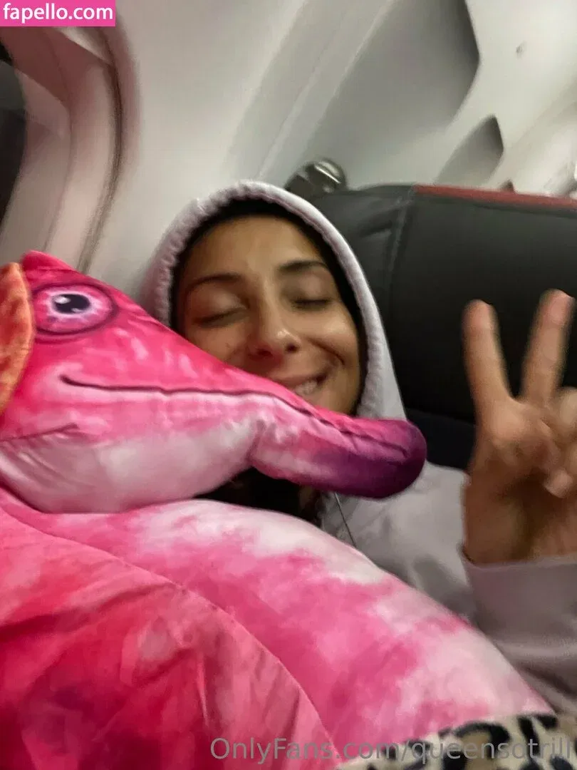 QueenSoTrill Onlyfans Photo Gallery 