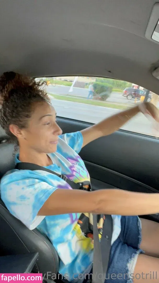 QueenSoTrill Onlyfans Photo Gallery 