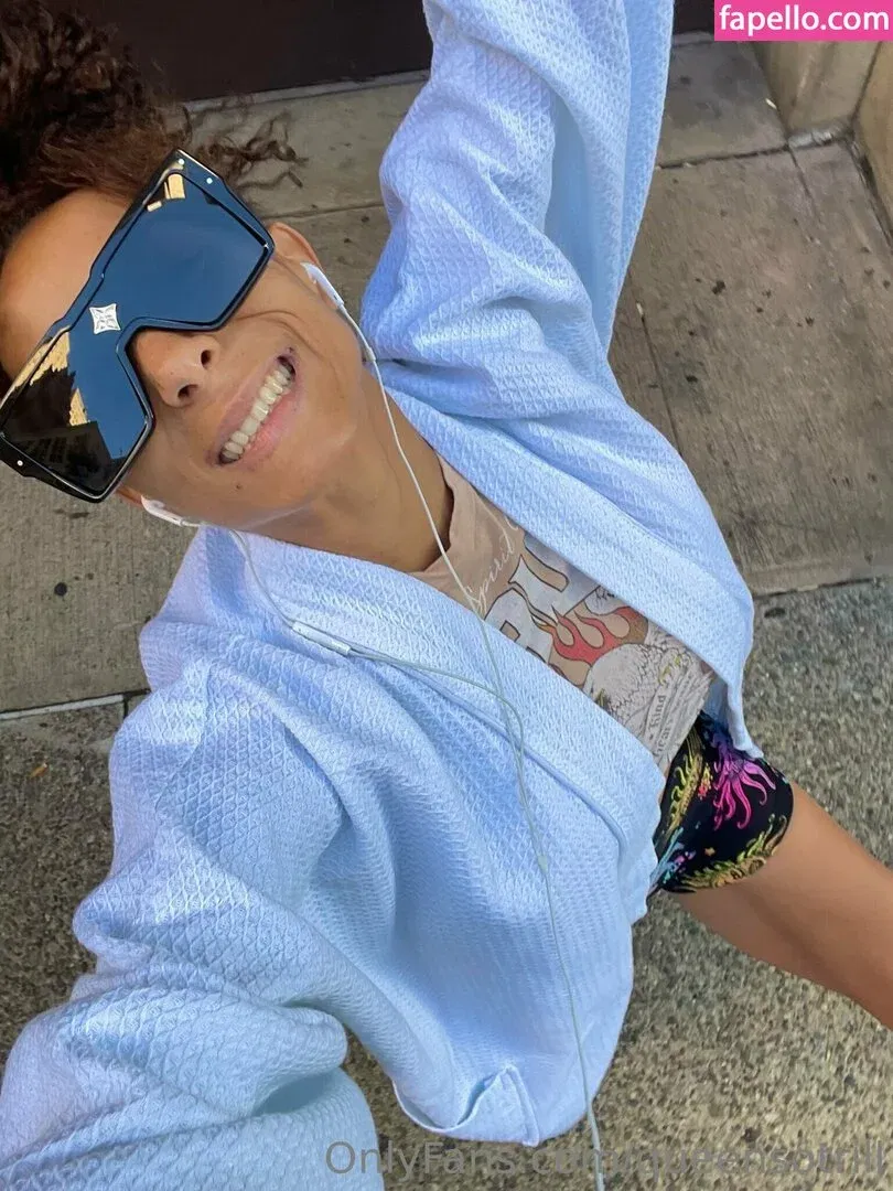 QueenSoTrill Onlyfans Photo Gallery 